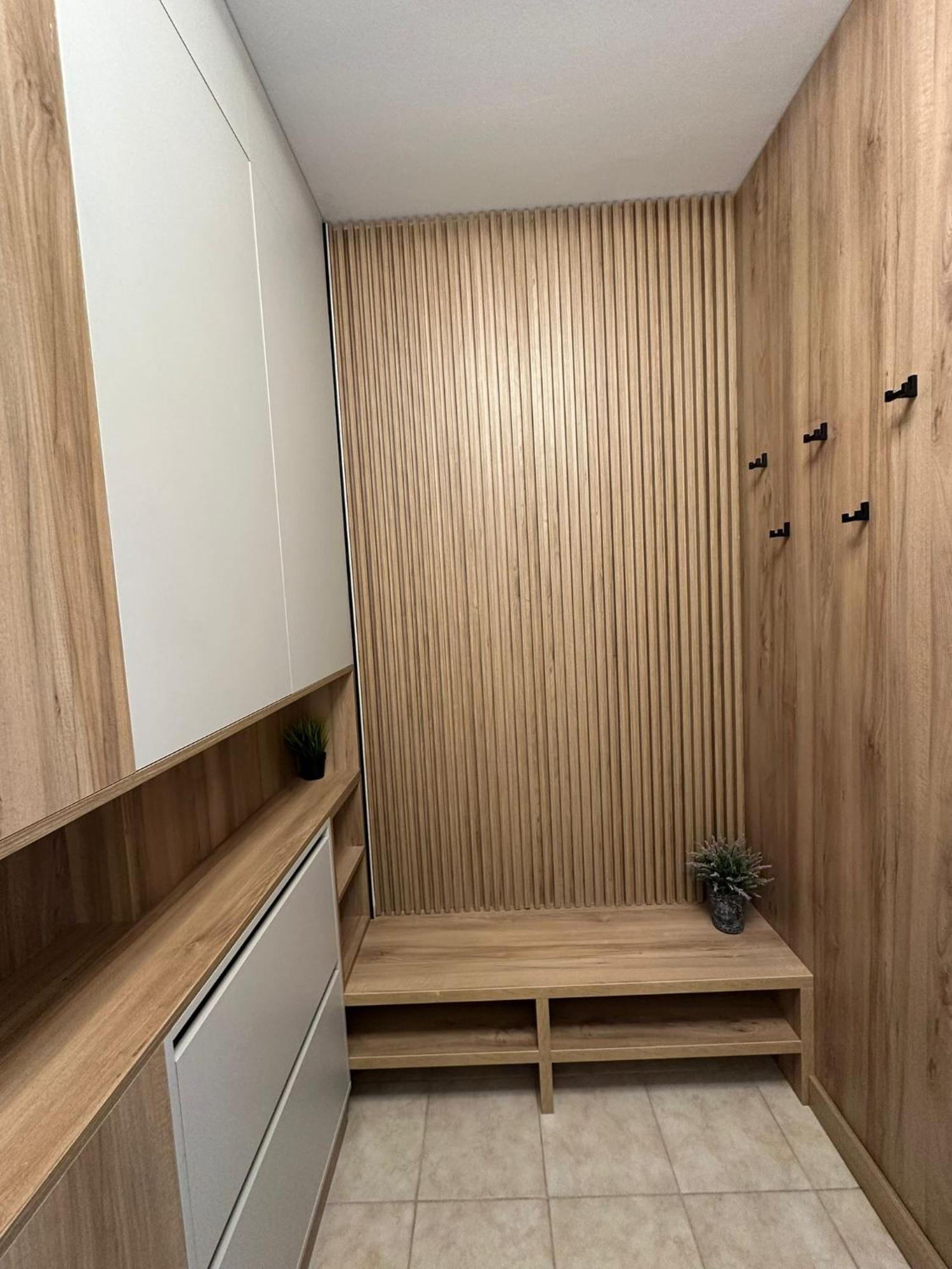 Centru Unirii Luxury Vip Palmier Apartament 2 Camere Cu Terasa Exterioara Amenajata ! Parcare Subterana Privata Climatizata Si Supravegheata Video Dar Doar Cu Rezervare In Limita Locurilor Disponibile !Proprietate In Regim Hoteliep - Nu Are Bucatarie Bukarest Kültér fotó